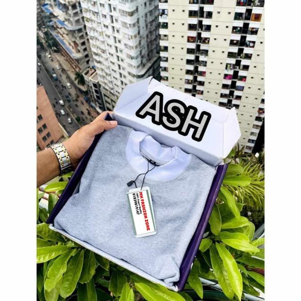 𝐏𝐫𝐞𝐦𝐢𝐮𝐦 𝐂𝐨𝐧𝐭𝐫𝐚𝐬𝐭 𝐂𝐨𝐥𝐥𝐚𝐫 𝗛𝗮𝗹𝗳 𝗦𝗹𝗲𝗲𝘃𝗲 𝐓-𝐒𝐡𝐢𝐫𝐭 ⚜️